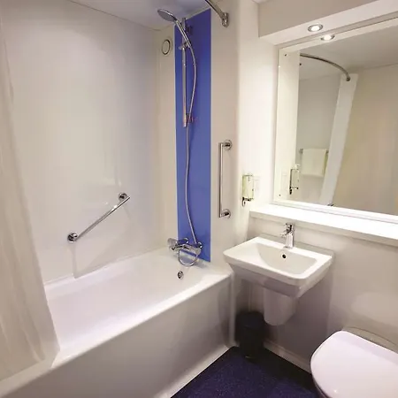 Hotel Cribbs 2*